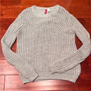 H&M Light Gray Women's Crew Neck Sweater